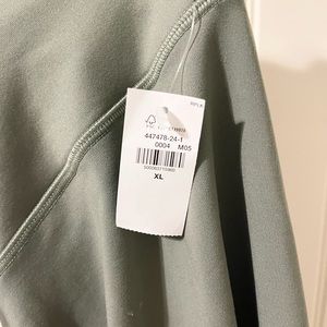 Old Navy - XL - Green Biker Shorts - NWT